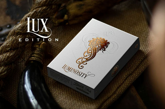 Lux Edition tuck case